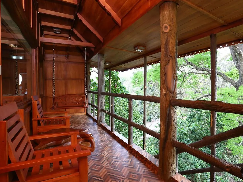 تيكَدِيْ Rangerwood Machan Jungle Tree House 4*,