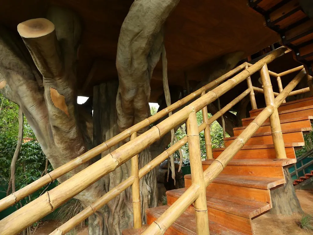 تيكَدِيْ Rangerwood Machan Jungle Tree House 4*,  الهند